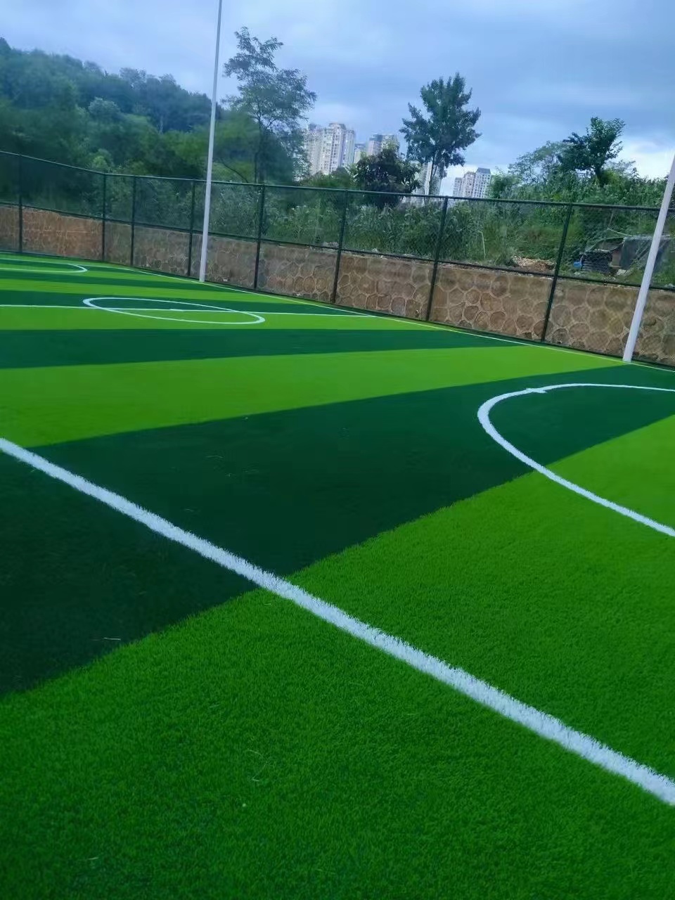 草坪跑道