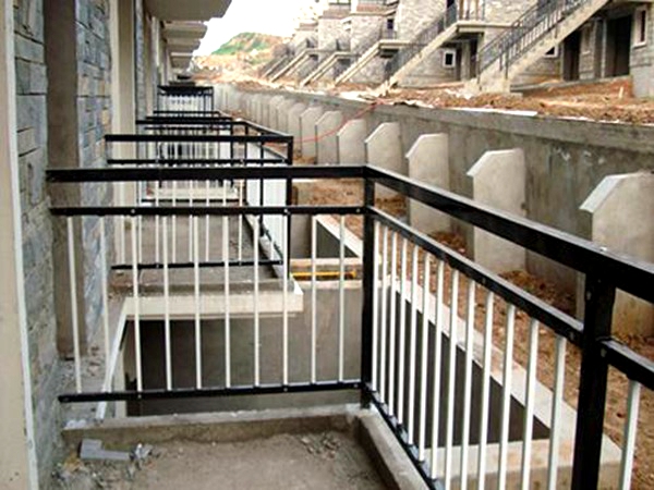 惠水阳台护栏安装案例